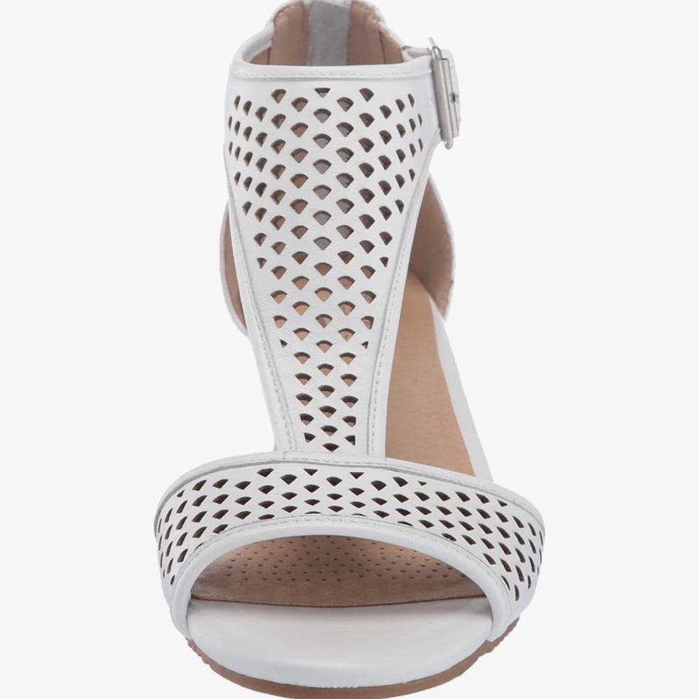 AEROSOLES White Perforated Leather Ankle-Strap Sandals w 1.75” Wedge Heel - Sz 8